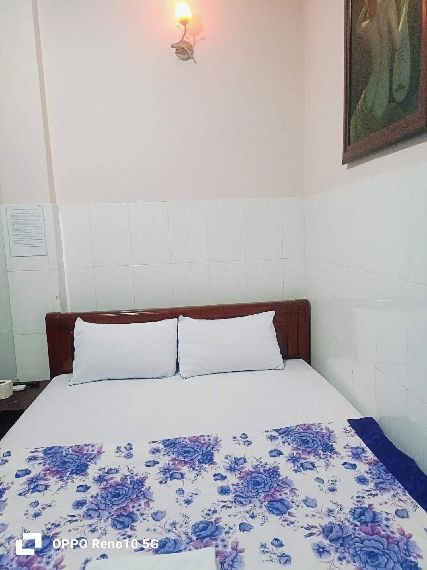 Hotel Phuong Linh Ho-Chi-Minh-Stadt Exterior foto